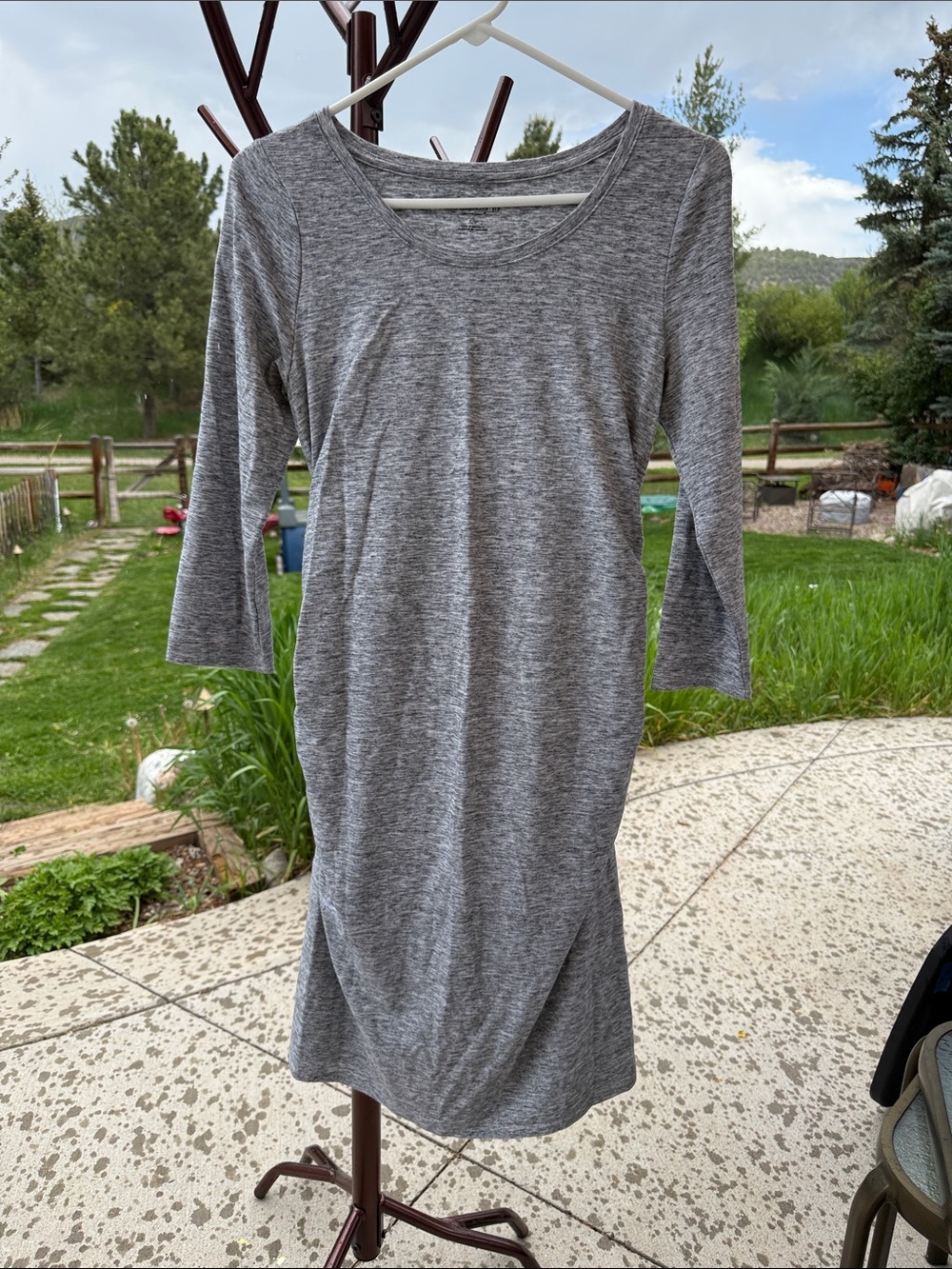 Liz Lange maternity dress - Picture 2 of 7